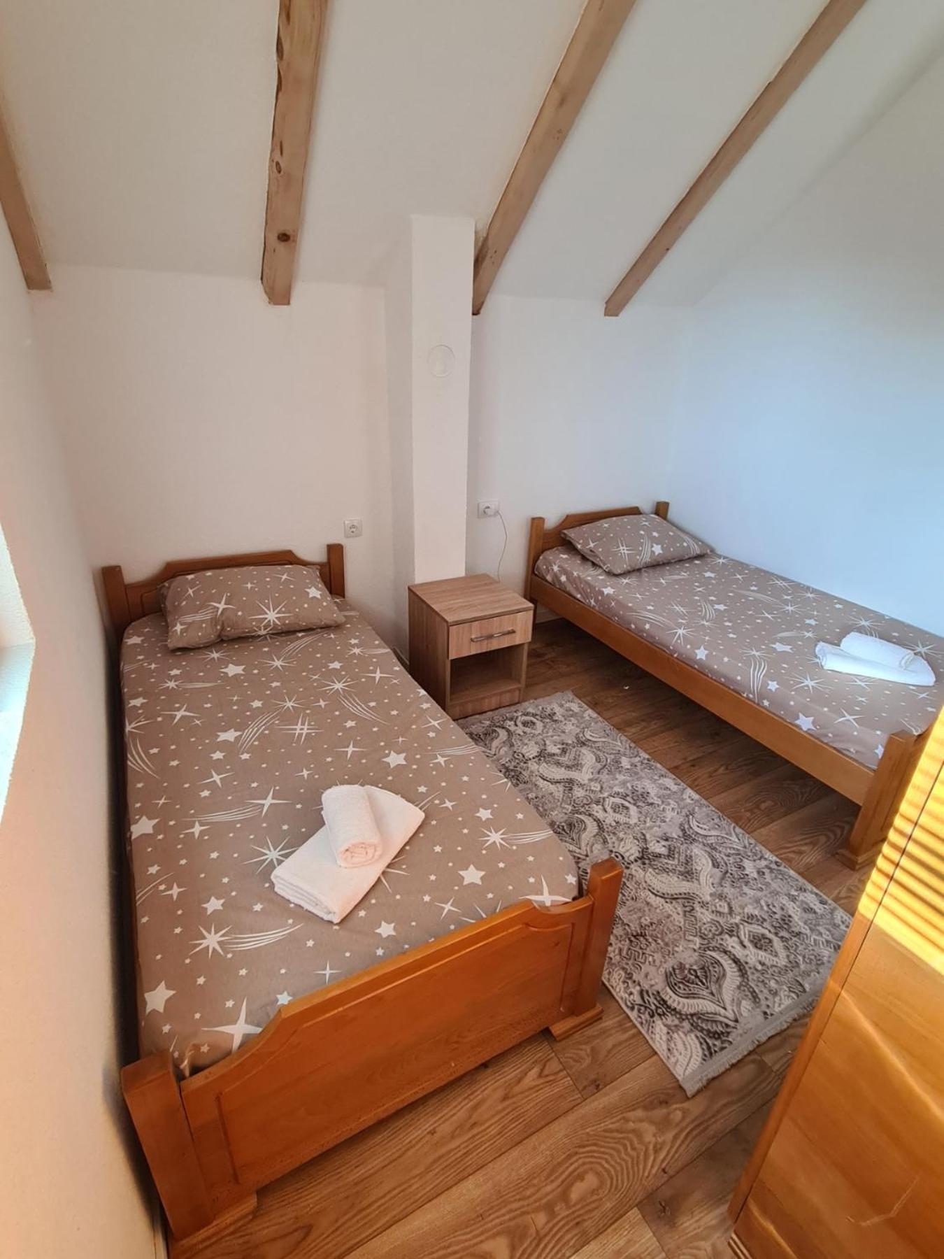 Bungalows Malagic Gusinje Экстерьер фото